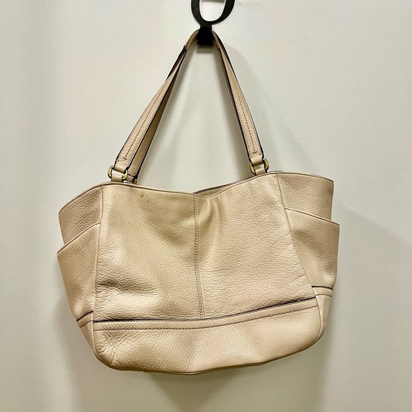 Coach Park Leather Carrier Tote Purse (authentic) - Picture 7 of 12